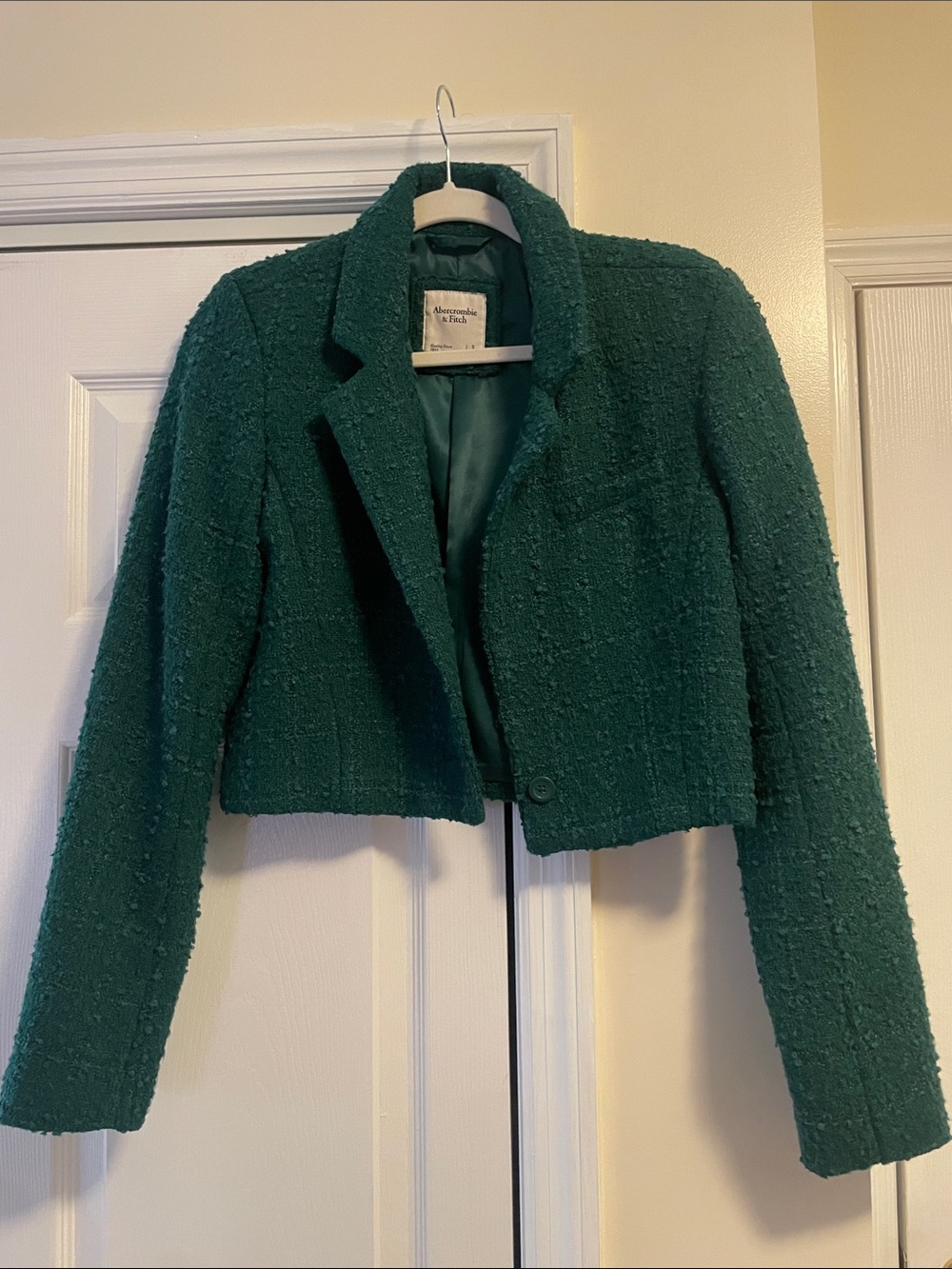 Abercrombie & Fitch Dark Green Cropped Bouclé Blazer